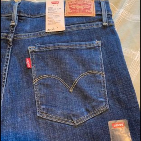 Levi’s 312 Shaping Slim - Picture 3 of 4